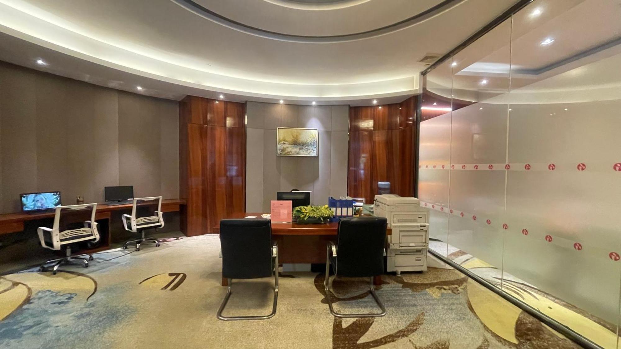 Ramada Foshan Hotel Экстерьер фото