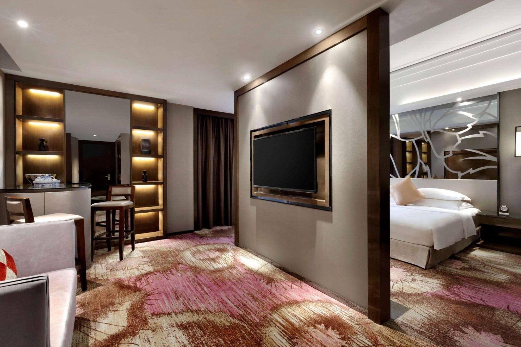 Ramada Foshan Hotel Экстерьер фото