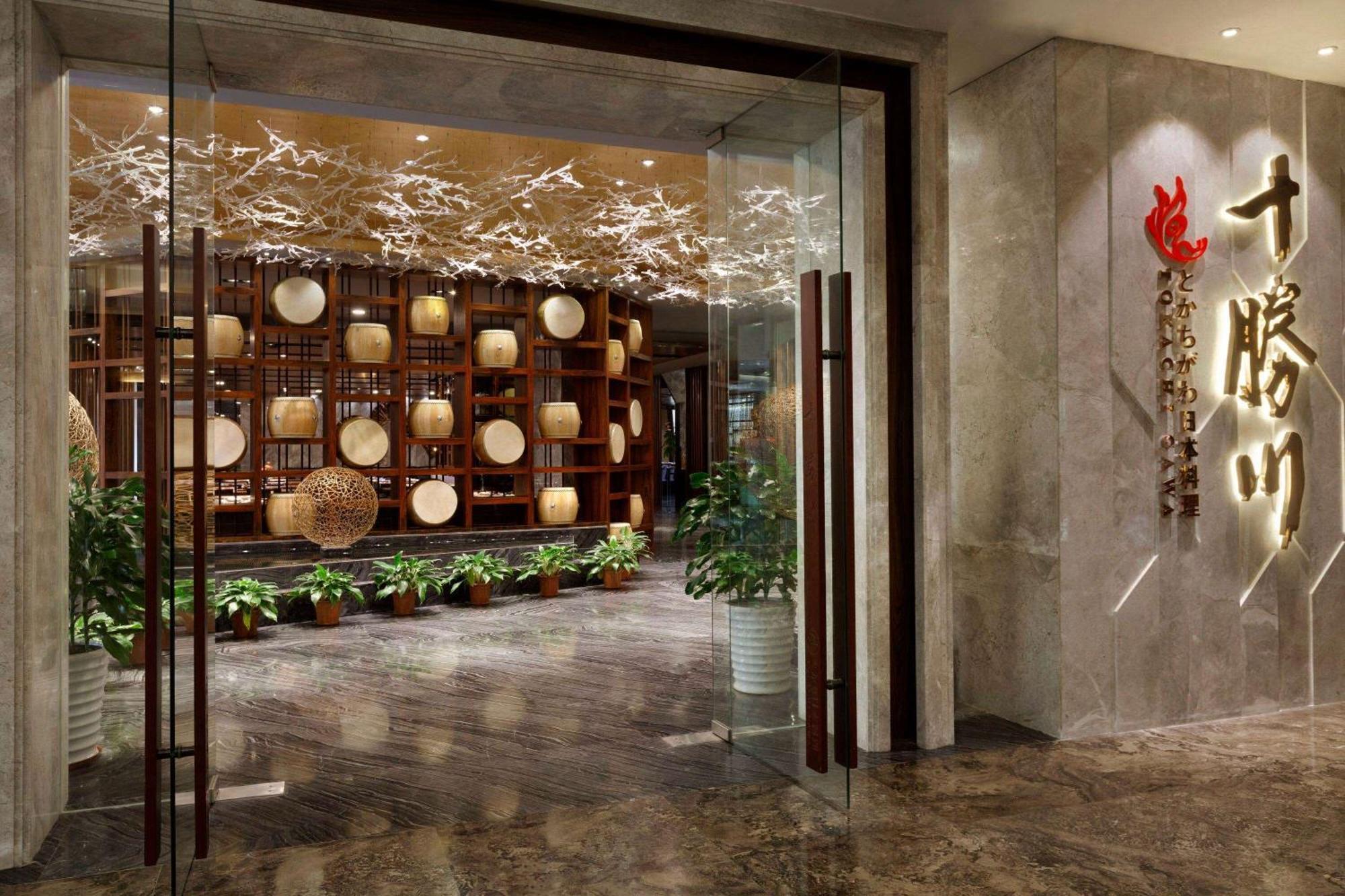 Ramada Foshan Hotel Экстерьер фото